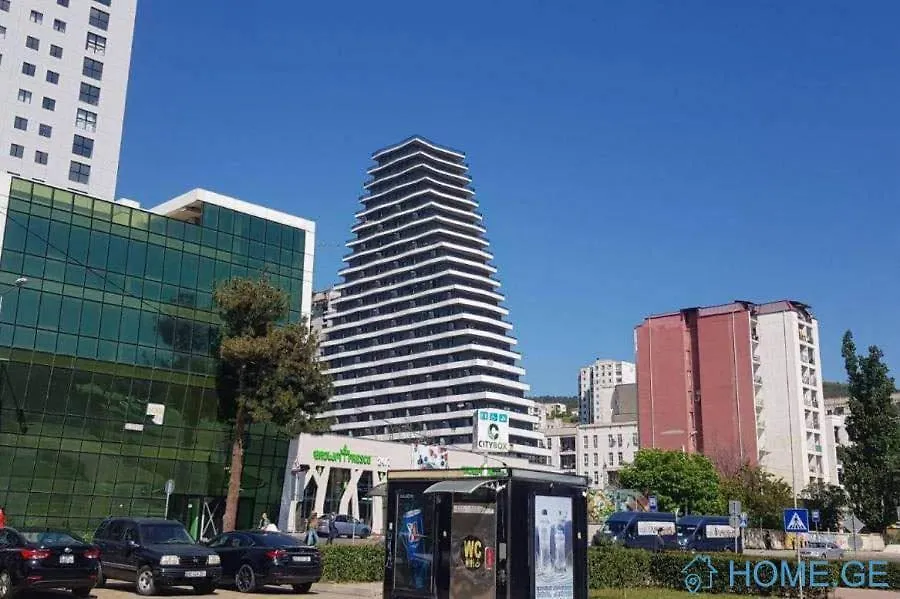 Apartment In Tetris Building Piramida, 150M From The State Subway Tbilisi